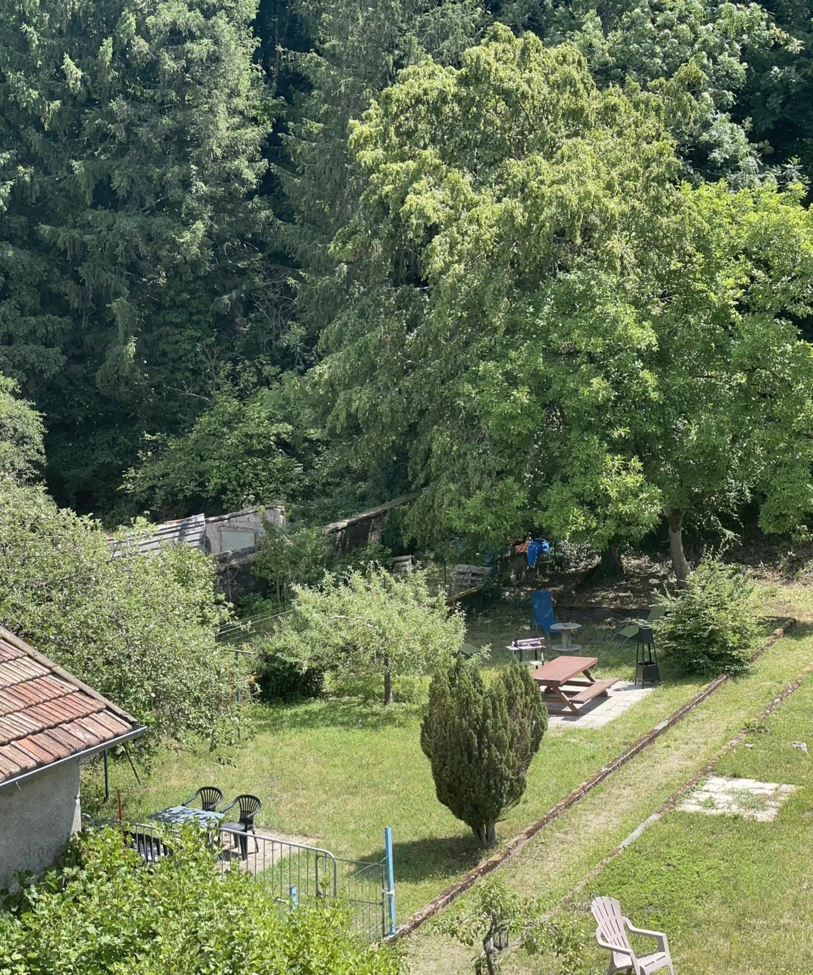 Appartement « Chez Falco » Vue Sur Le Chateau Ширмек Екстериор снимка